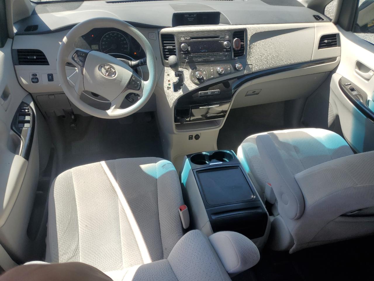 5TDKK3DC1CS247439 2012 Toyota Sienna Le