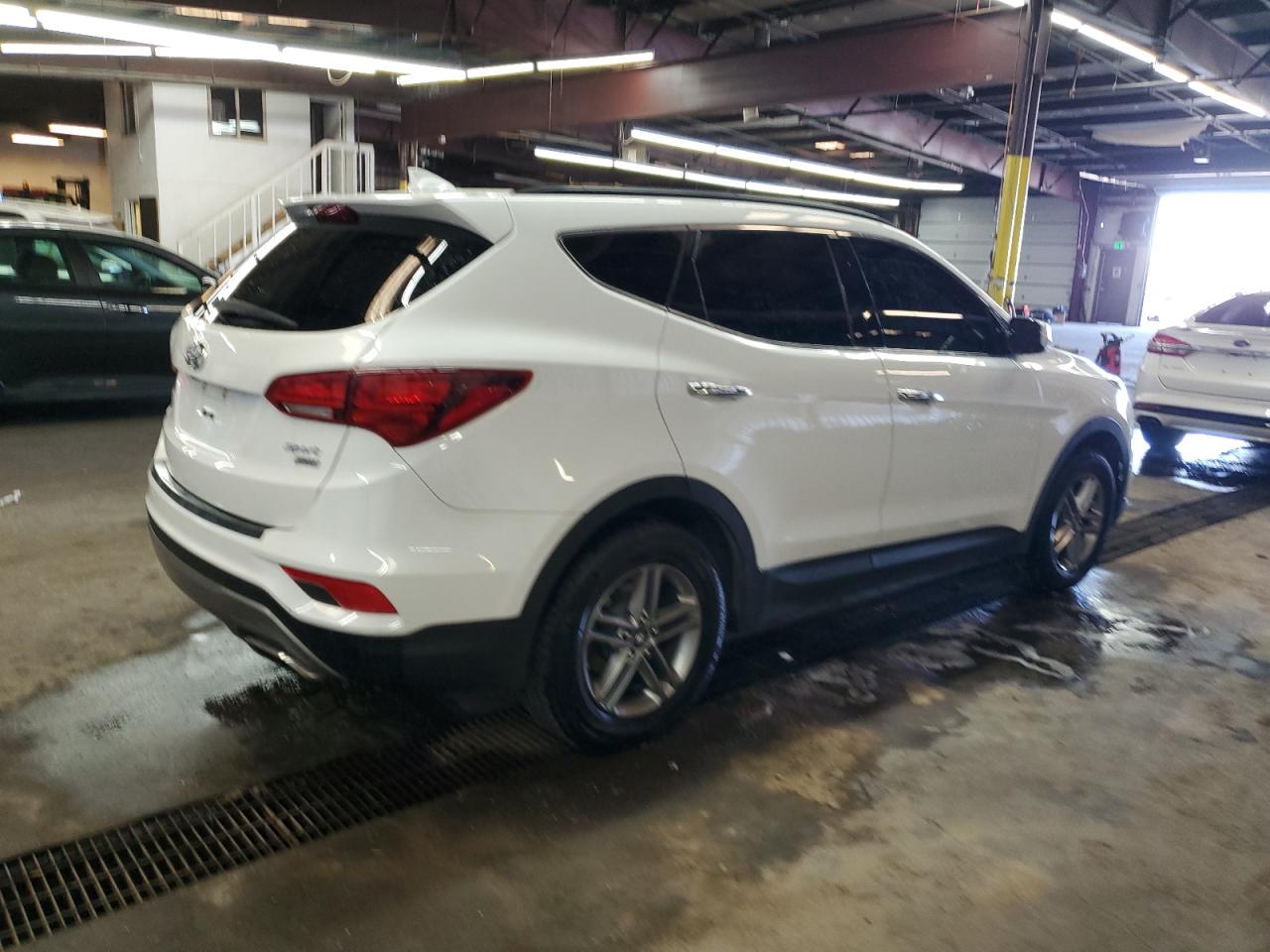 5XYZUDLB1HG425524 2017 Hyundai Santa Fe Sport