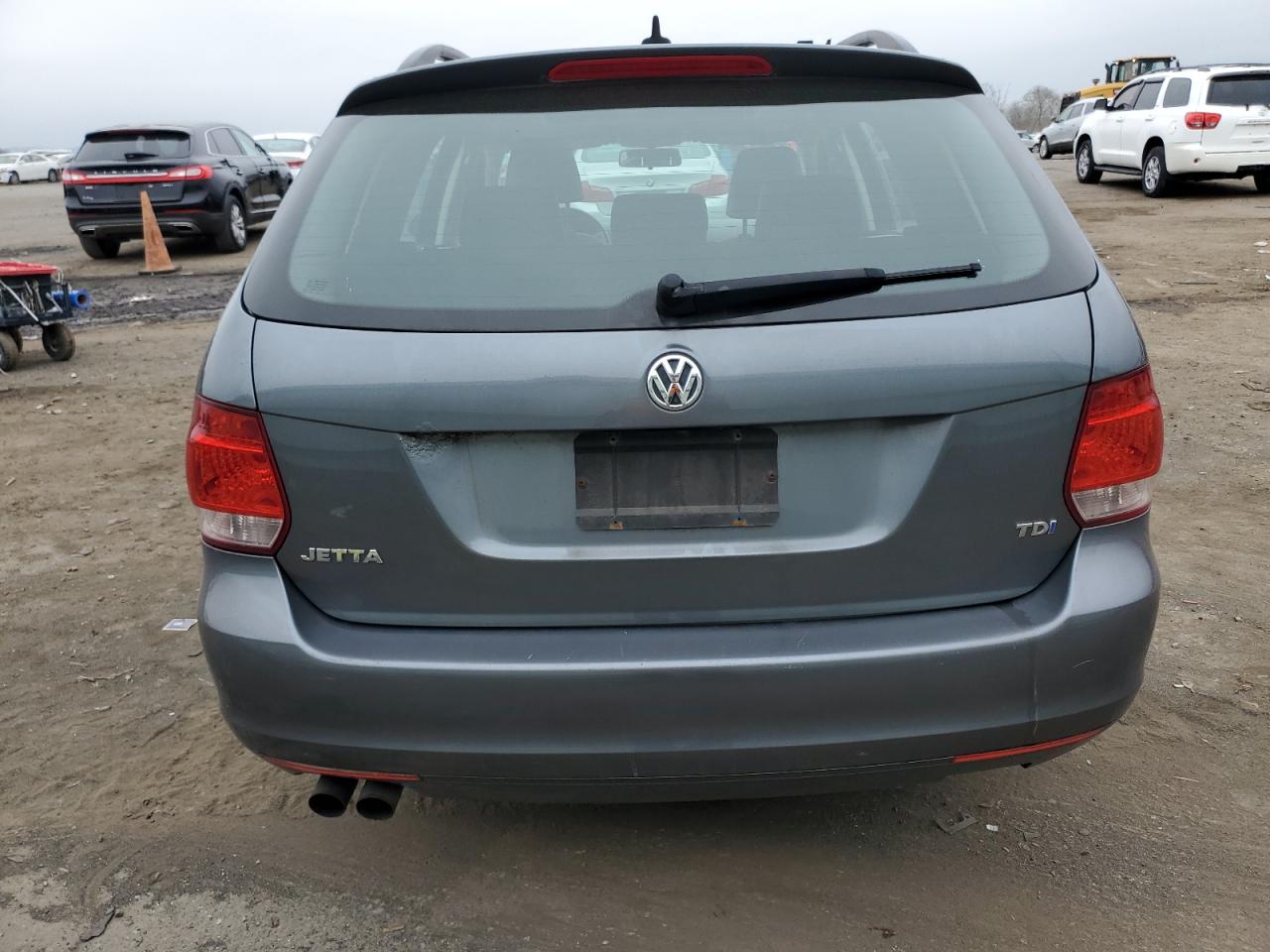 3VWPL7AJ7BM618256 2011 Volkswagen Jetta Tdi