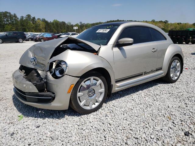 Lot #2489832799 2014 VOLKSWAGEN BEETLE salvage car