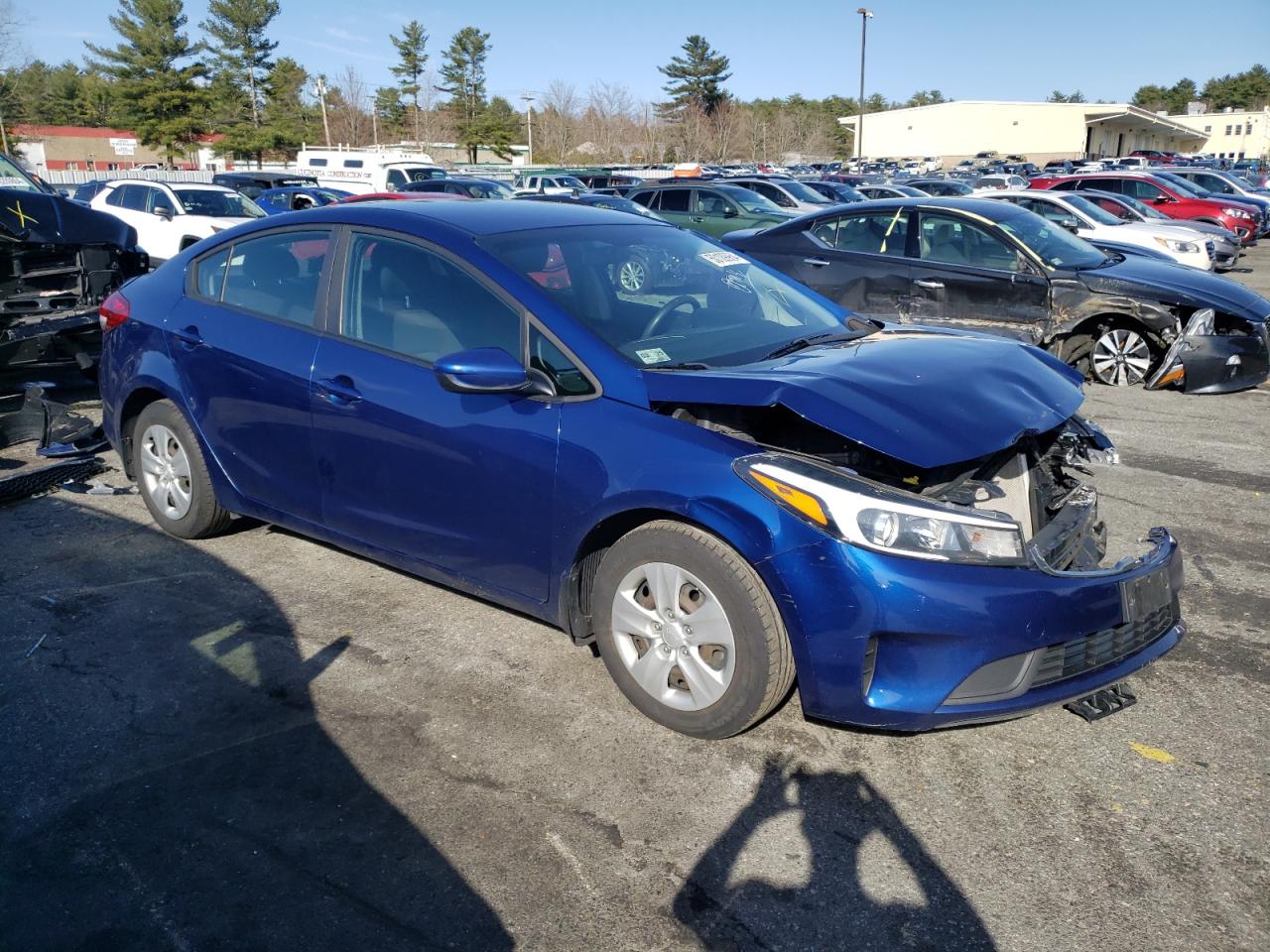 2018 Kia Forte Lx vin: 3KPFK4A72JE218358