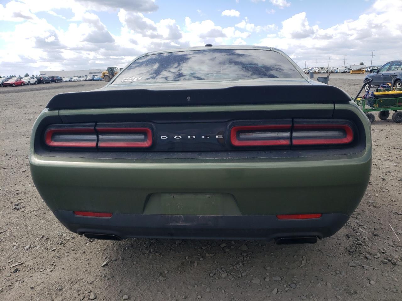 2C3CDZBT7JH178180 2018 Dodge Challenger R/T