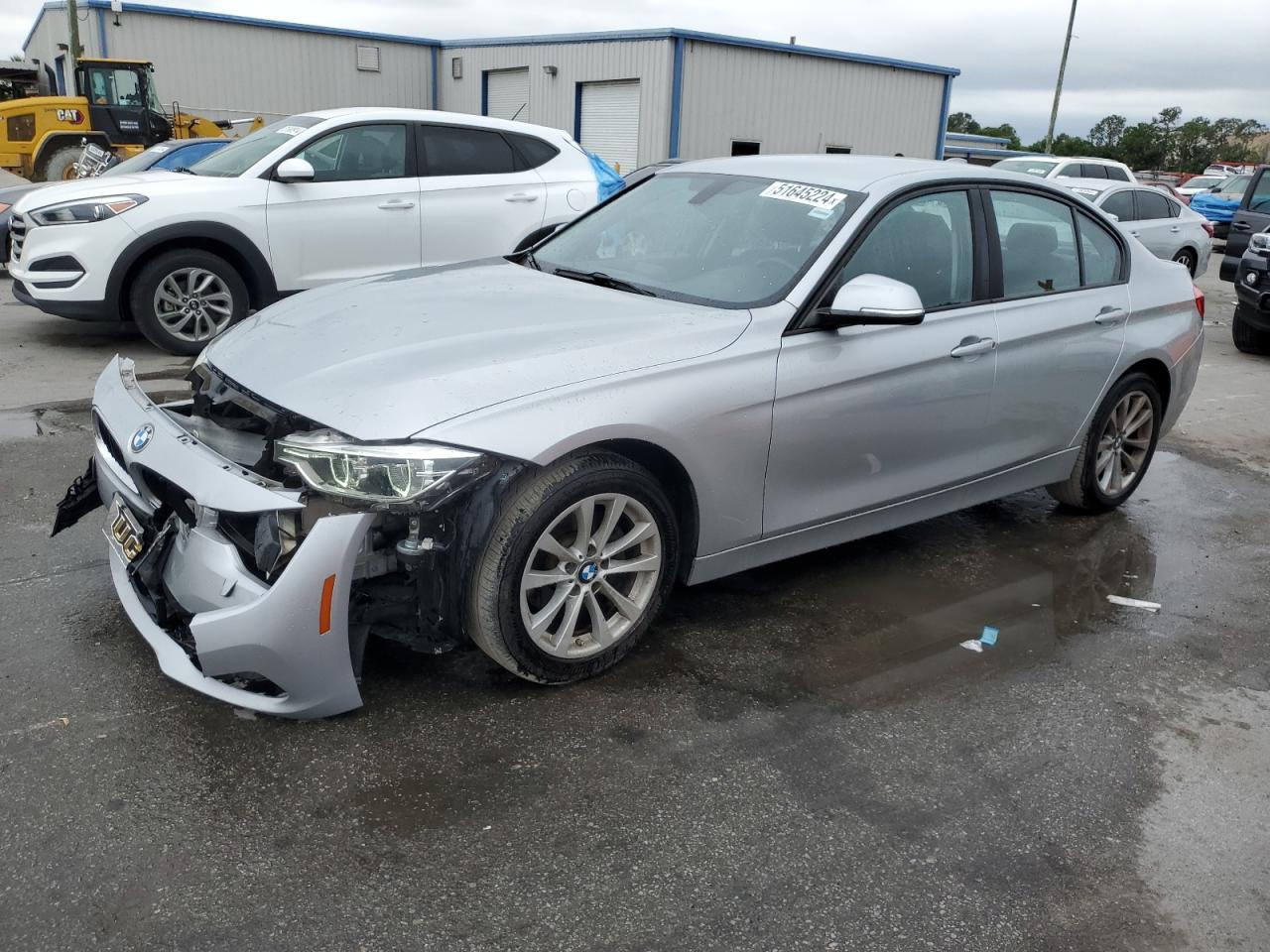WBA8A3C5XJA488438 2018 BMW 320 Xi