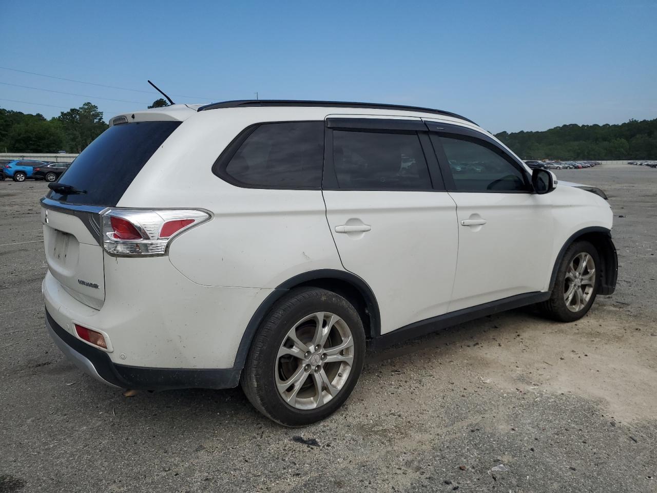 JA4AD3A37FZ008341 2015 Mitsubishi Outlander Se