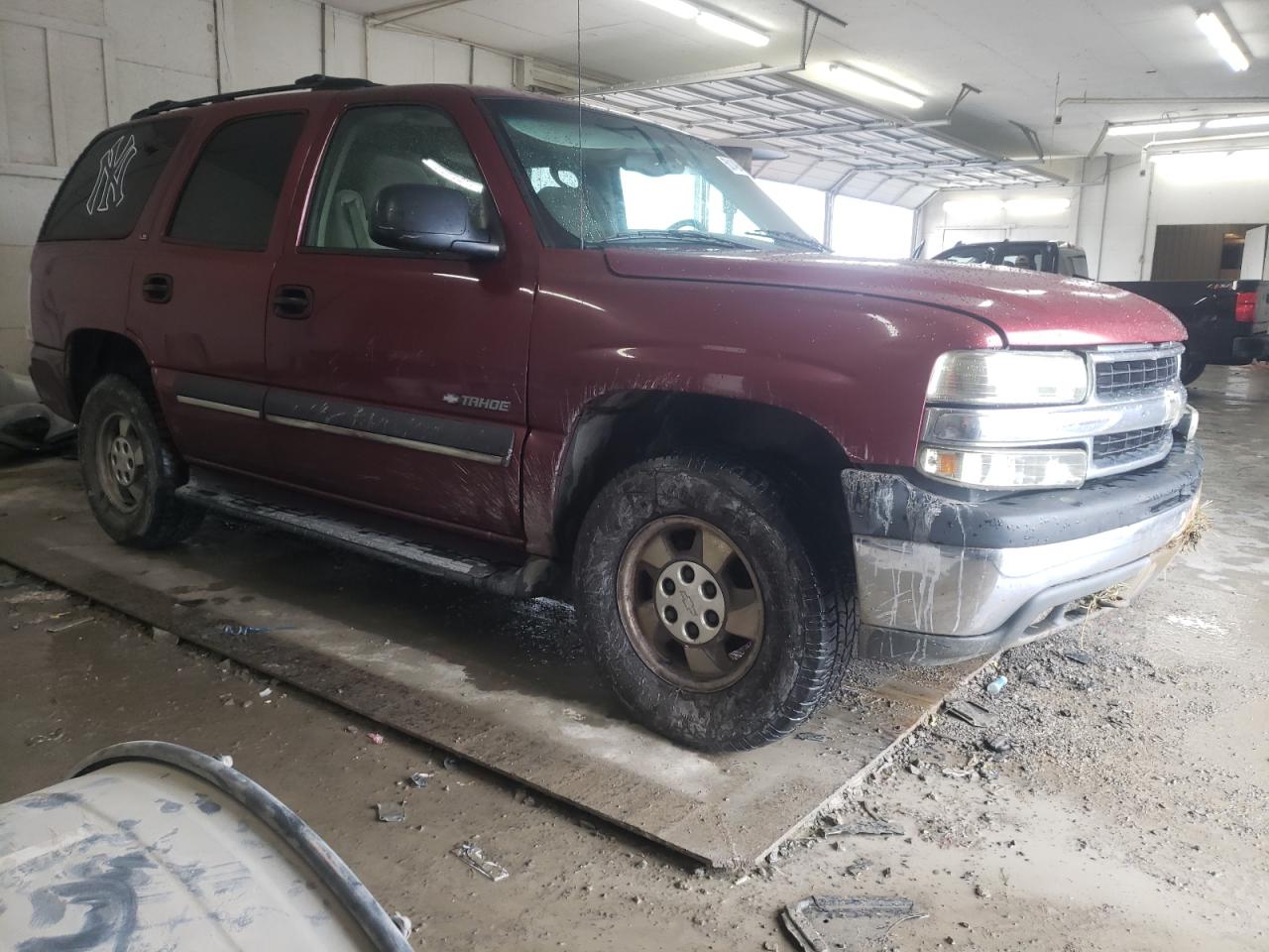 1GNEK13Z12J230795 2002 Chevrolet Tahoe K1500