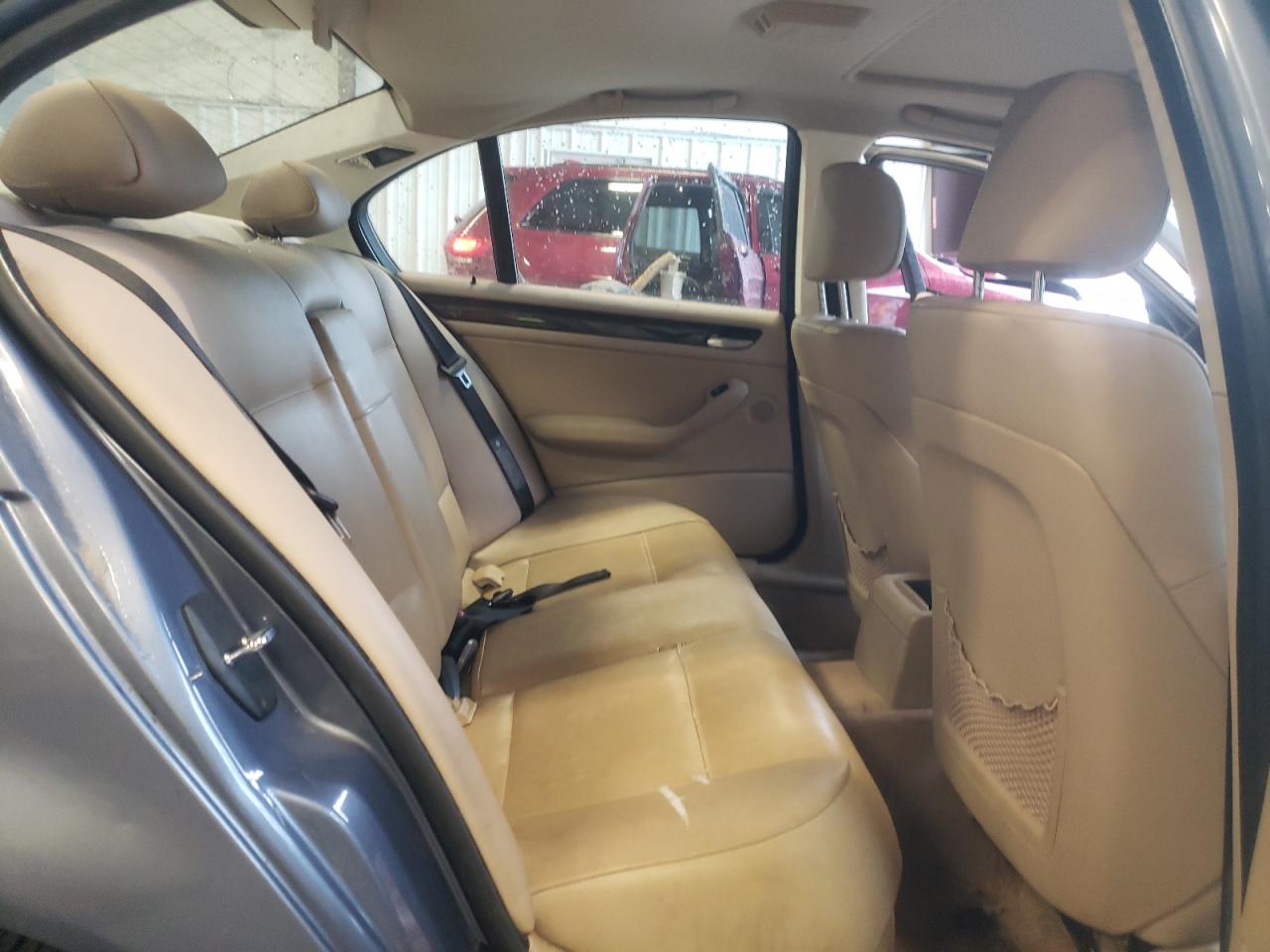 WBAEU33412PF71694 2002 BMW 325 Xi