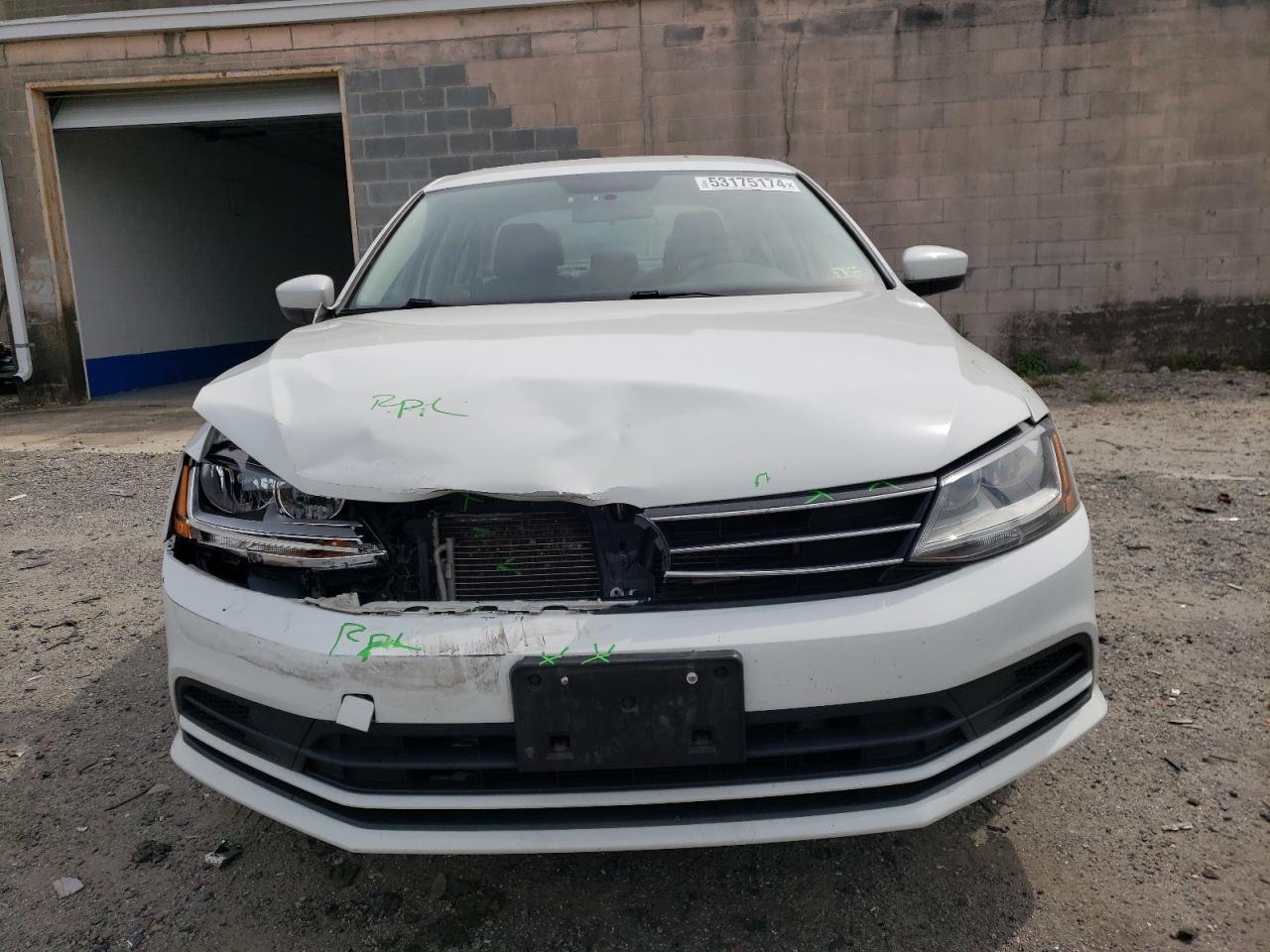 3vw2b7aj9hm375703 3VW2B7AJ9HM375703 2017 Volkswagen Jetta S