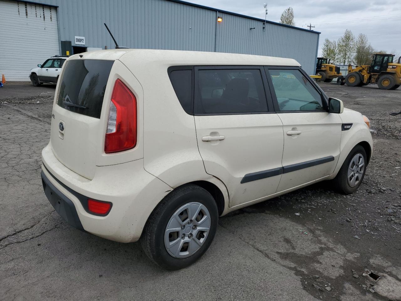 2013 Kia Soul vin: KNDJT2A51D7518679