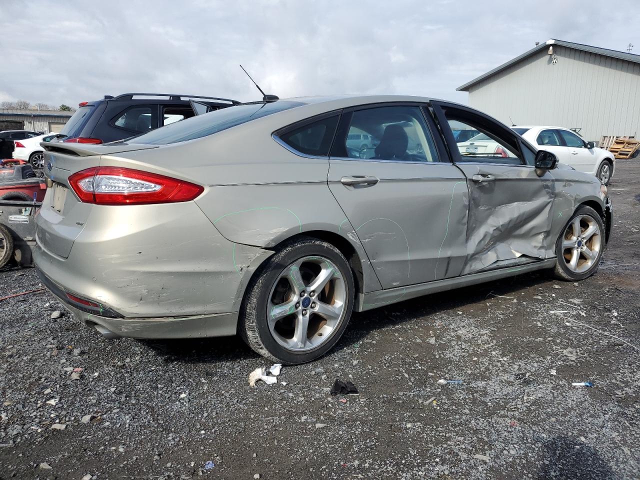 3FA6P0H76GR180169 2016 Ford Fusion Se