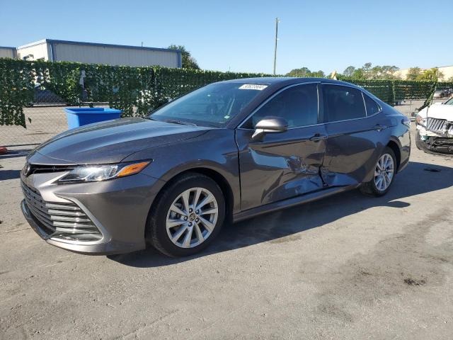 Lot #2540456508 2023 TOYOTA CAMRY LE salvage car