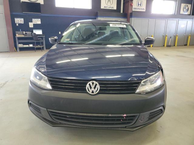 Lot #2436216608 2014 VOLKSWAGEN JETTA BASE salvage car