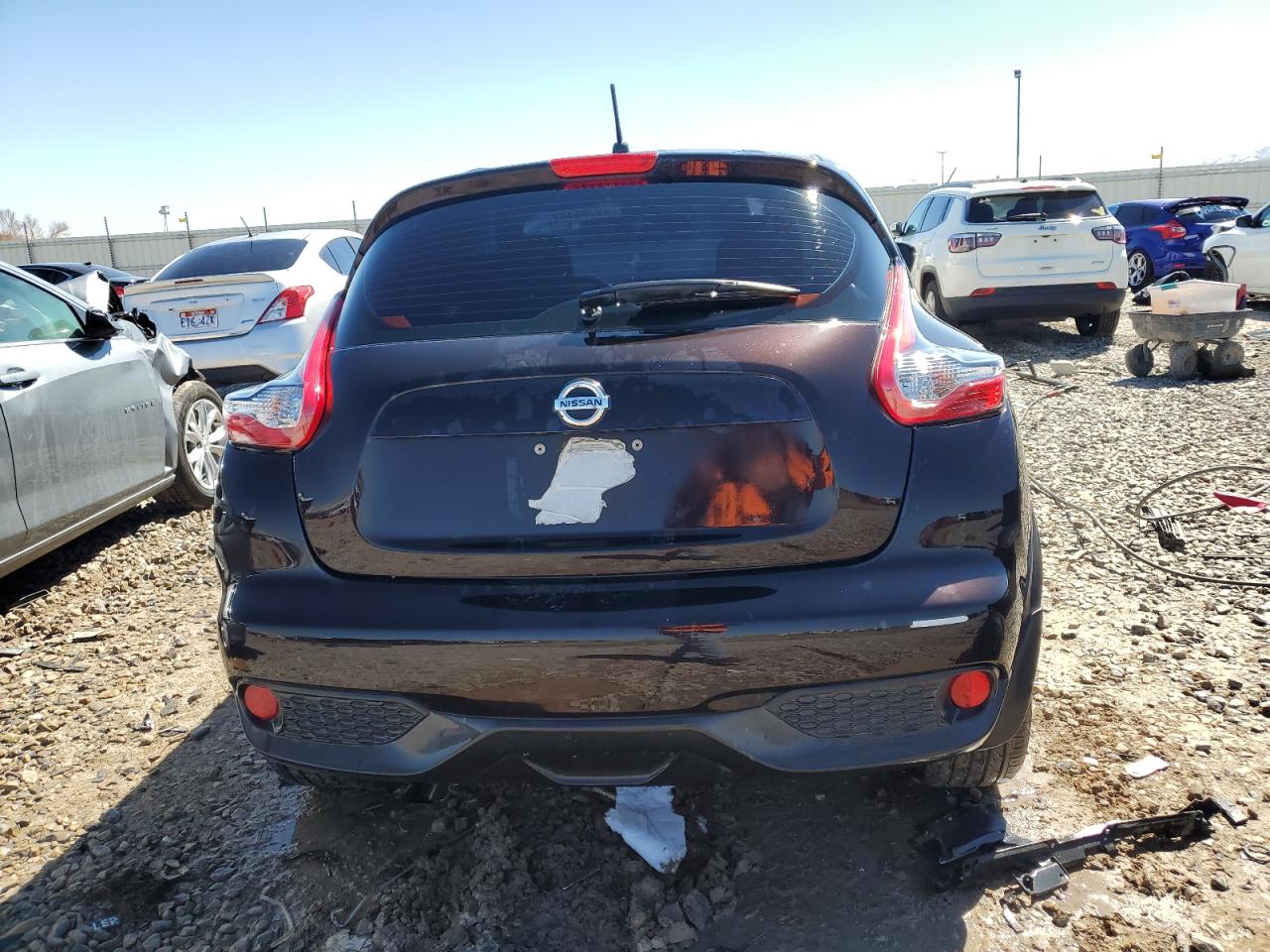 2015 Nissan Juke S vin: JN8AF5MR3FT500819