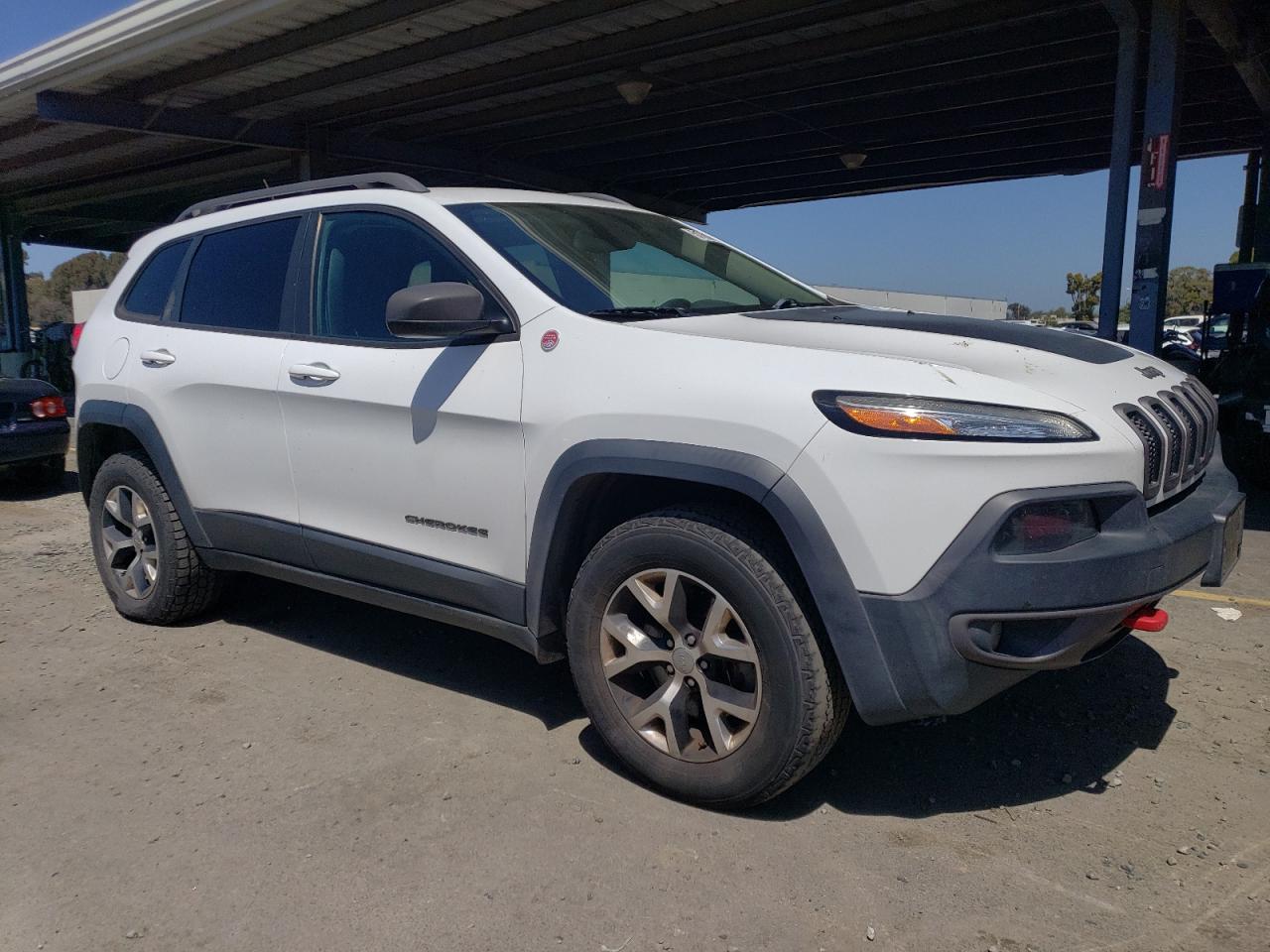 1C4PJMBB5FW668674 2015 Jeep Cherokee Trailhawk