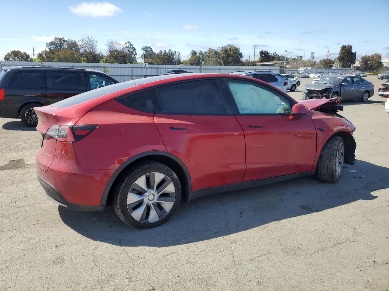 2021 Tesla Model Y vin: 5YJYGDEE1MF093872