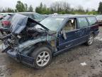 VOLVO V70 photo