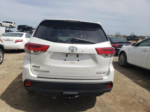 VIN 5TDJZRFH5KS628096 2019 Toyota Highlander, SE no.6