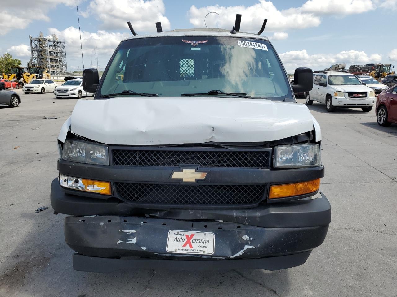 1GCWGAFP5K1212339 2019 Chevrolet Express G2500