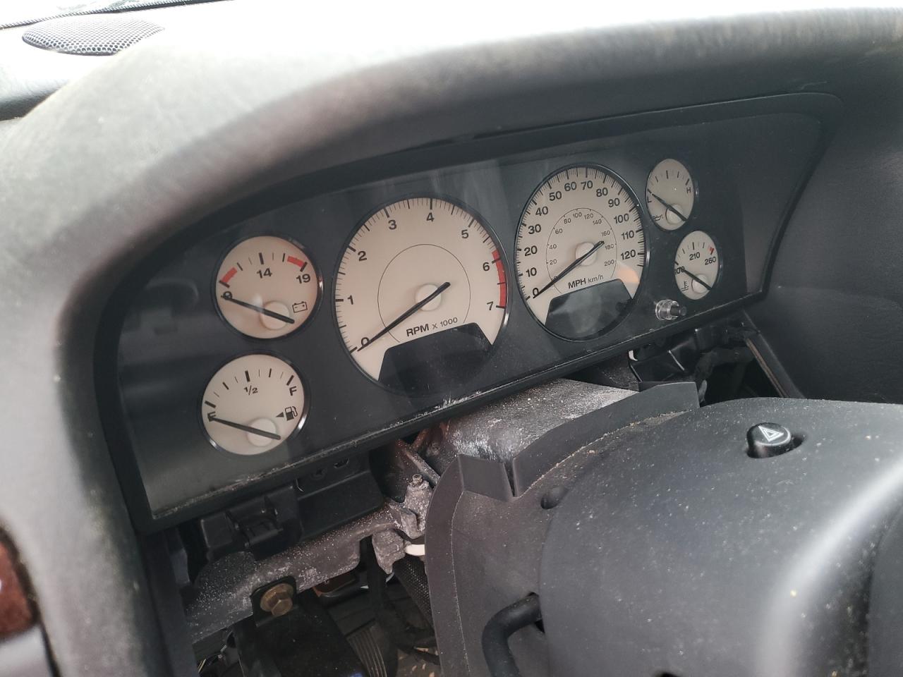 1J8GW68J42C185337 2002 Jeep Grand Cherokee Overland