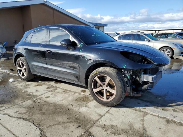 VIN WP1AA2A59KLB03649 2019 Porsche Macan no.4