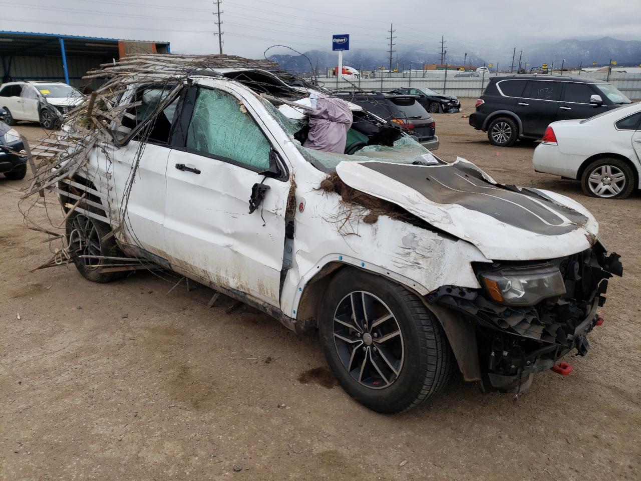 1C4RJFLG6JC409877 2018 Jeep Grand Cherokee Trailhawk