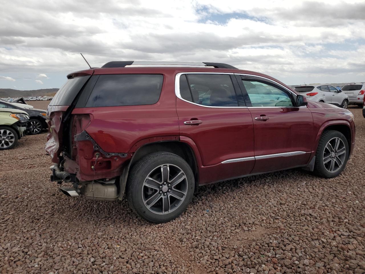 2018 GMC Acadia Denali vin: 1GKKNXLS3JZ145888