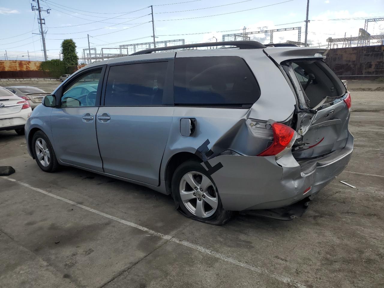 5TDKK3DC0ES425750 2014 Toyota Sienna Le