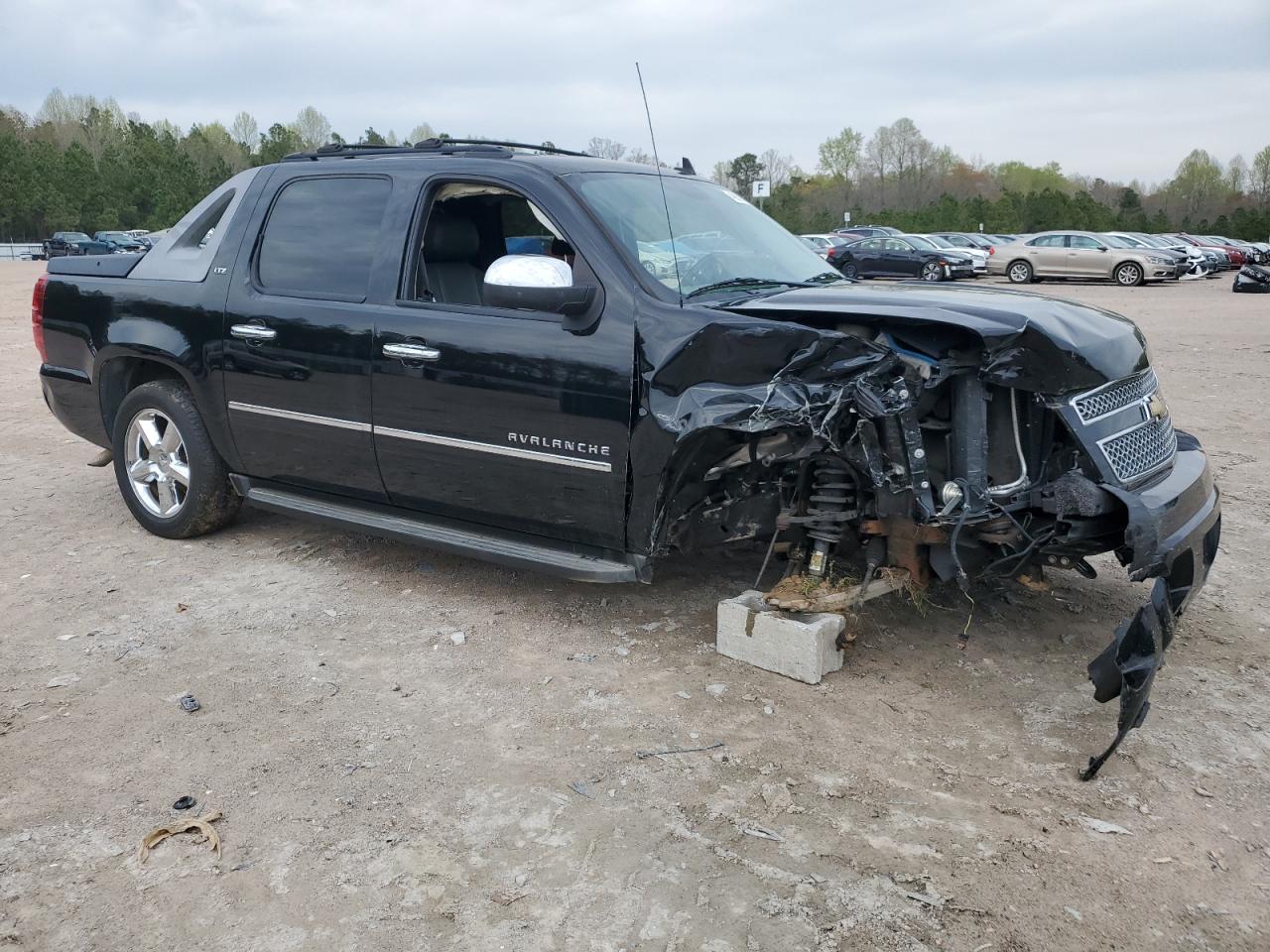 Lot #2771451303 2011 CHEVROLET AVALANCHE