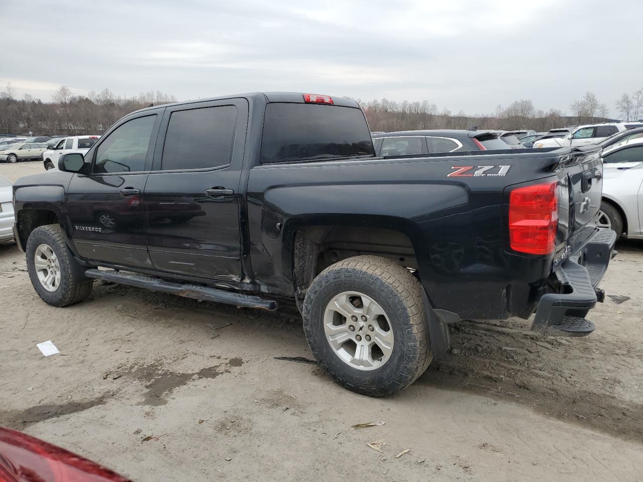 3GCUKREC1JG631145 2018 Chevrolet Silverado K1500 Lt