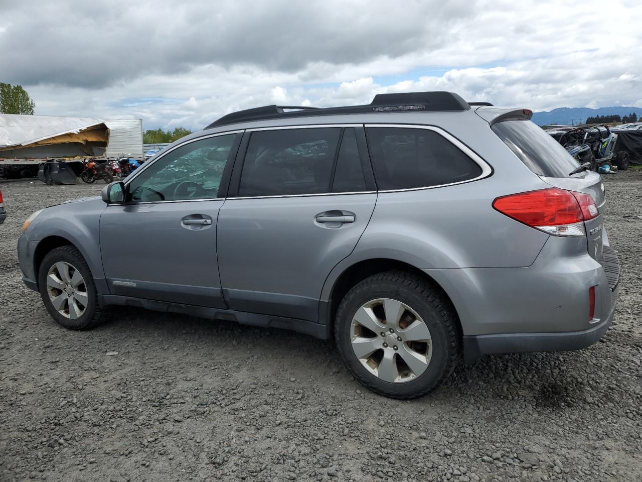 4S4BRBLC8A3341979 2010 Subaru Outback 2.5I Limited