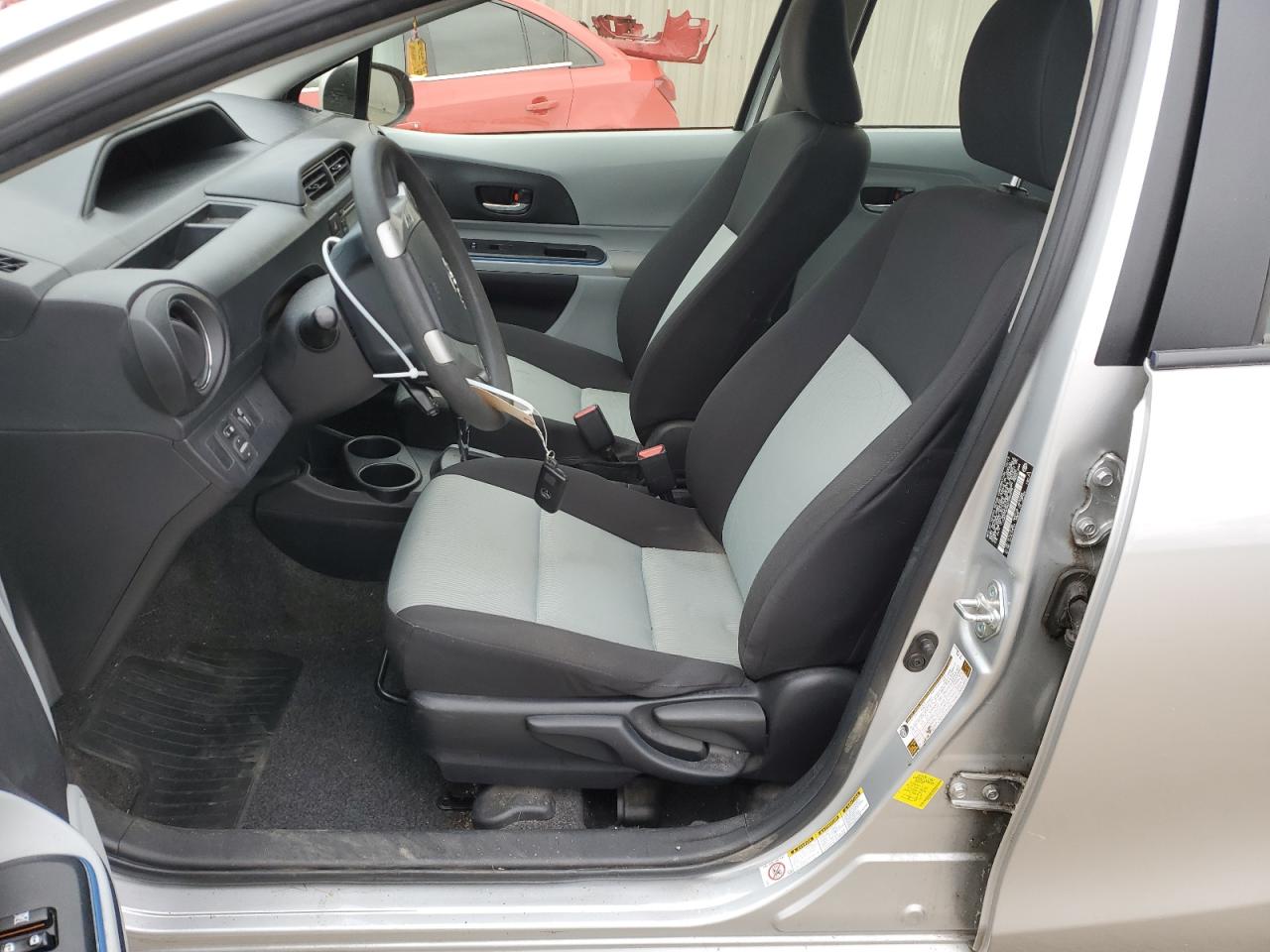 JTDKDTB3XD1555379 2013 Toyota Prius C