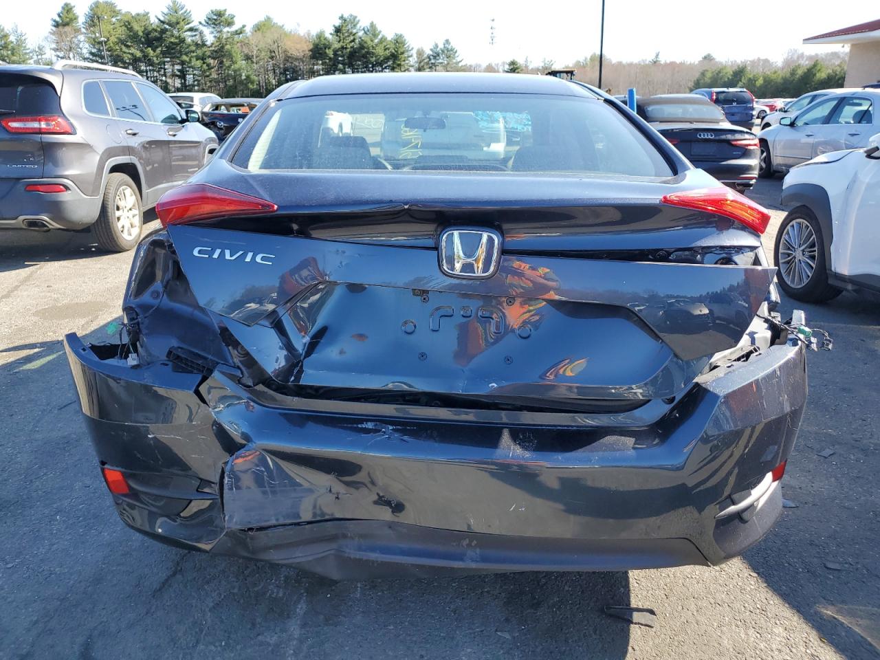 2018 Honda Civic Lx vin: 2HGFC2F50JH606414