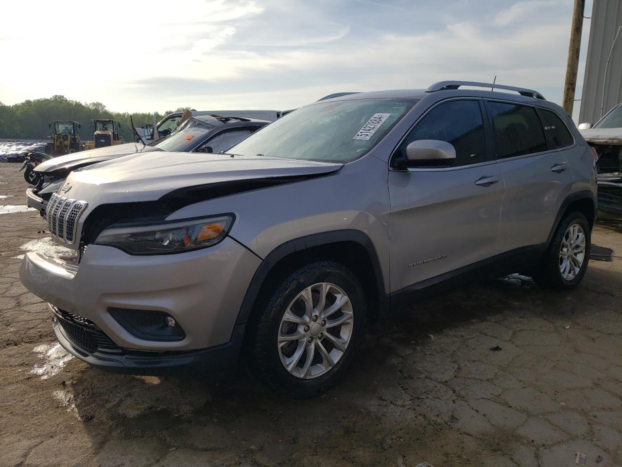 1C4PJLCB6KD327105 2019 Jeep Cherokee Latitude