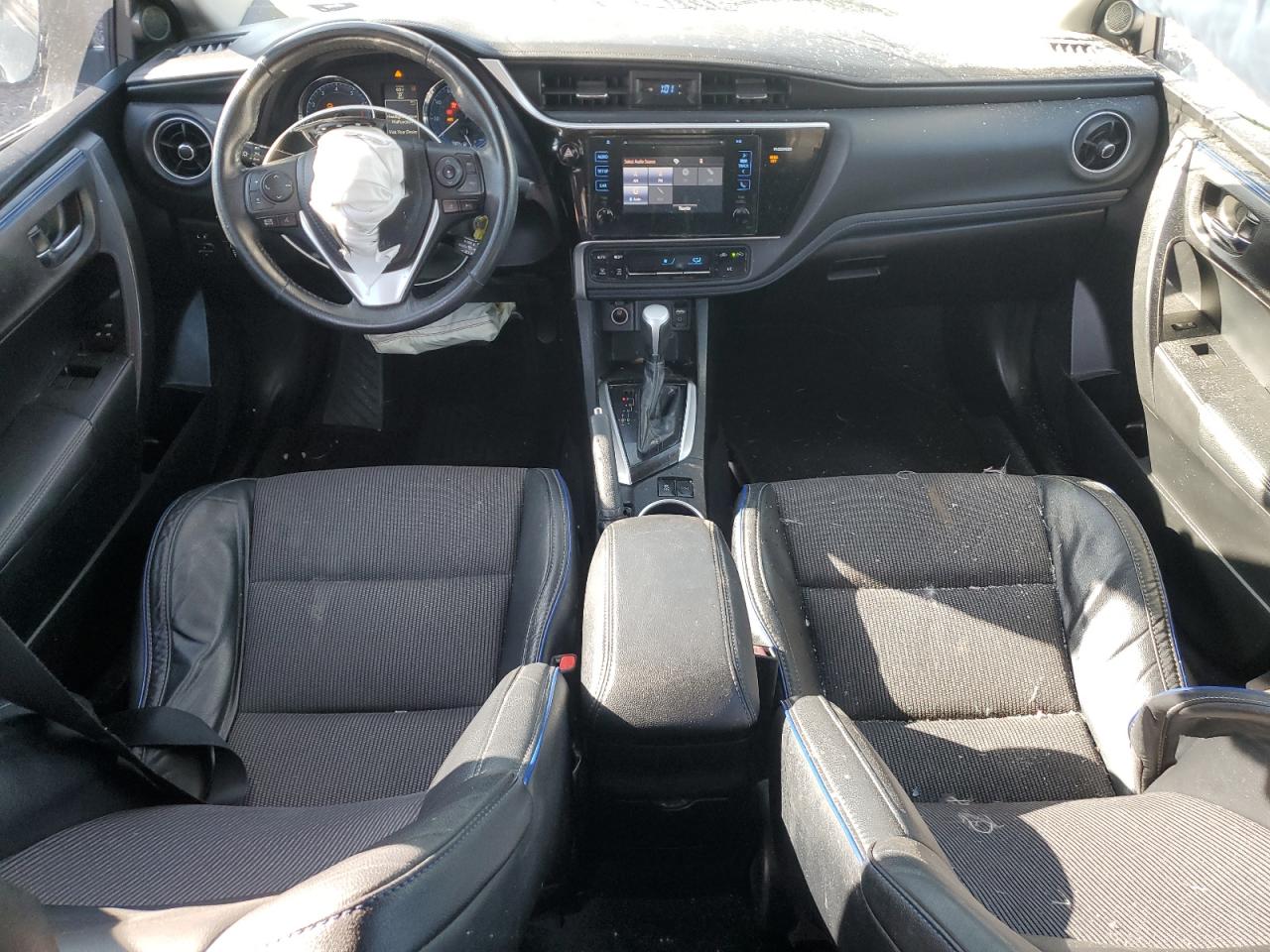 5YFBURHE7HP575120 2017 Toyota Corolla L