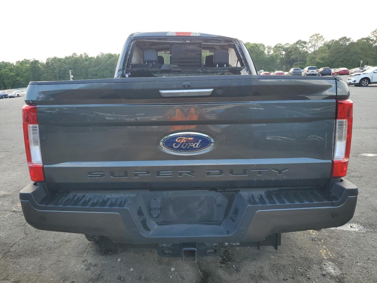 2019 Ford F250 Super Duty vin: 1FT7W2B62KEG32725