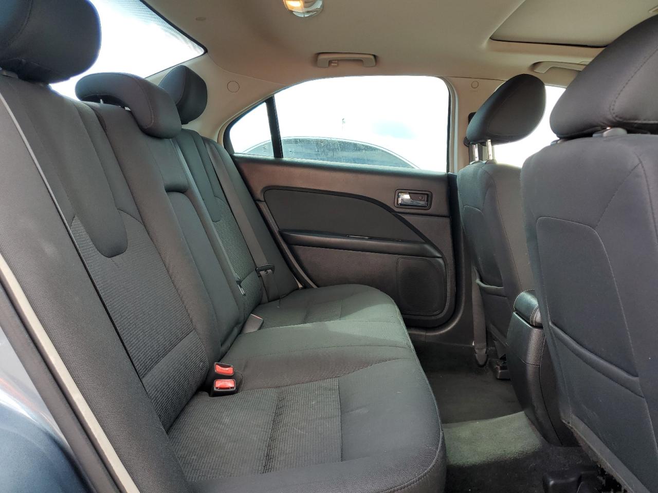 3FAHP0HAXBR184822 2011 Ford Fusion Se