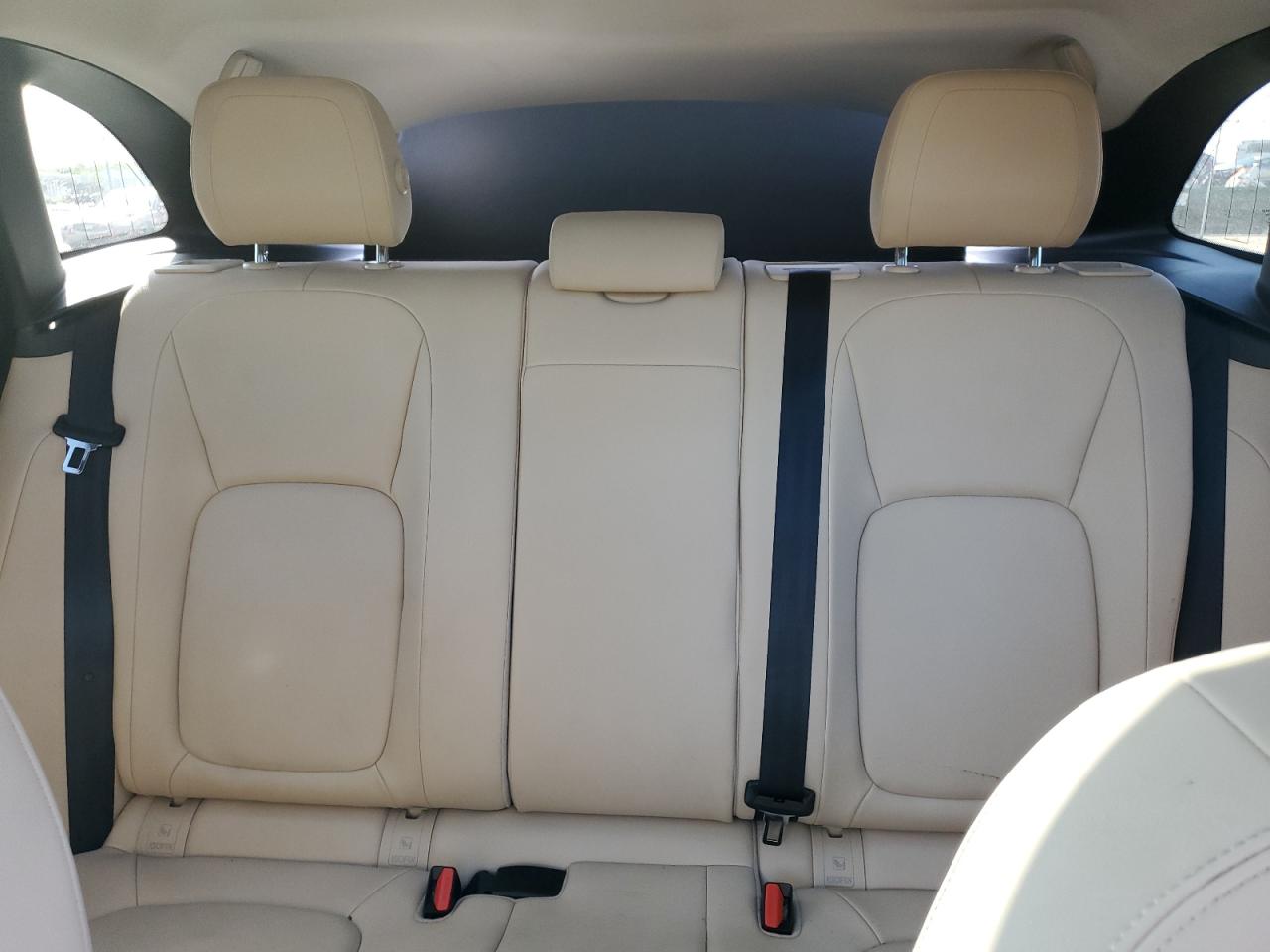 SADCJ2BV3HA099146 2017 Jaguar F-Pace Premium