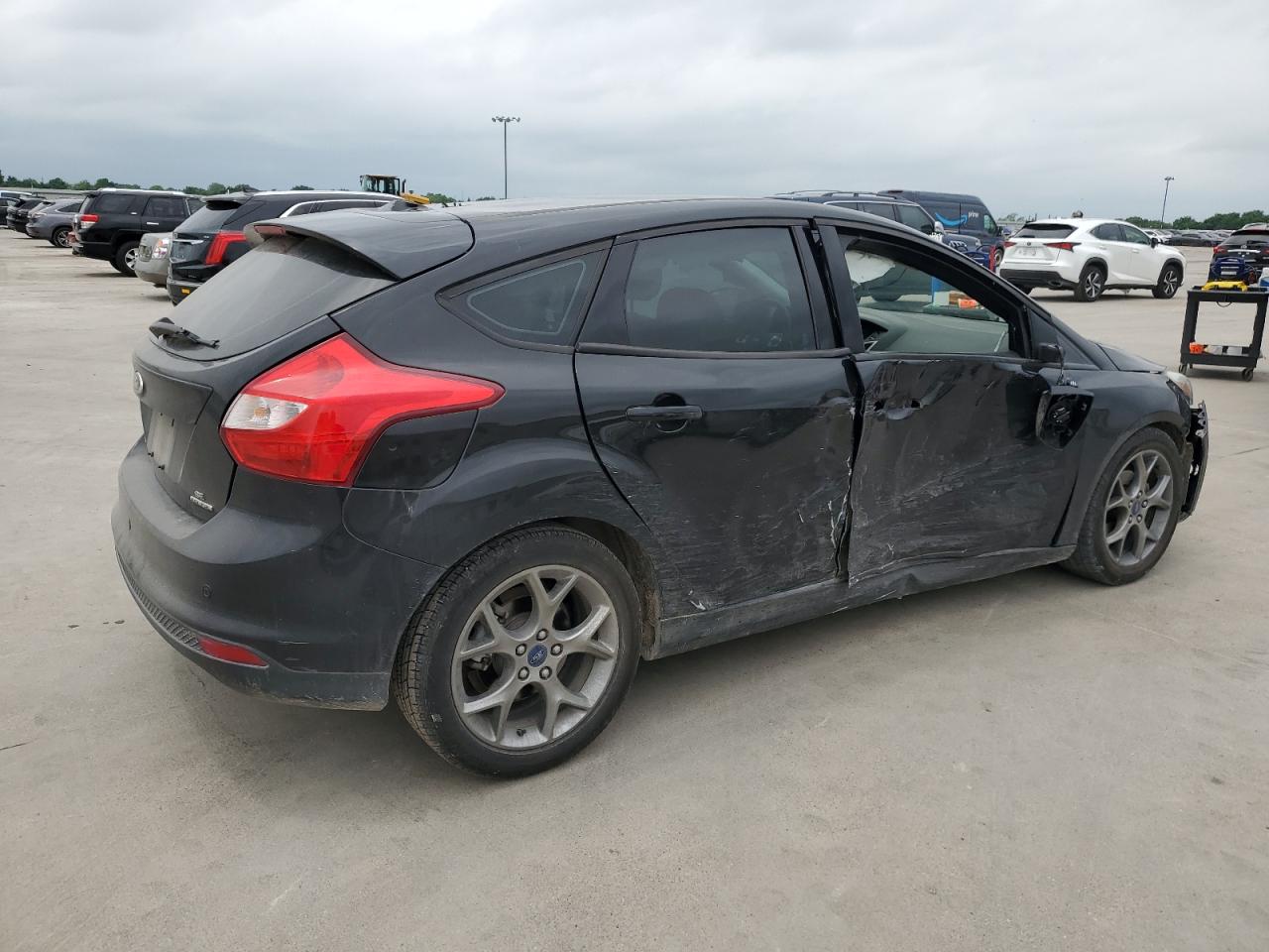 1FADP3K26EL451880 2014 Ford Focus Se