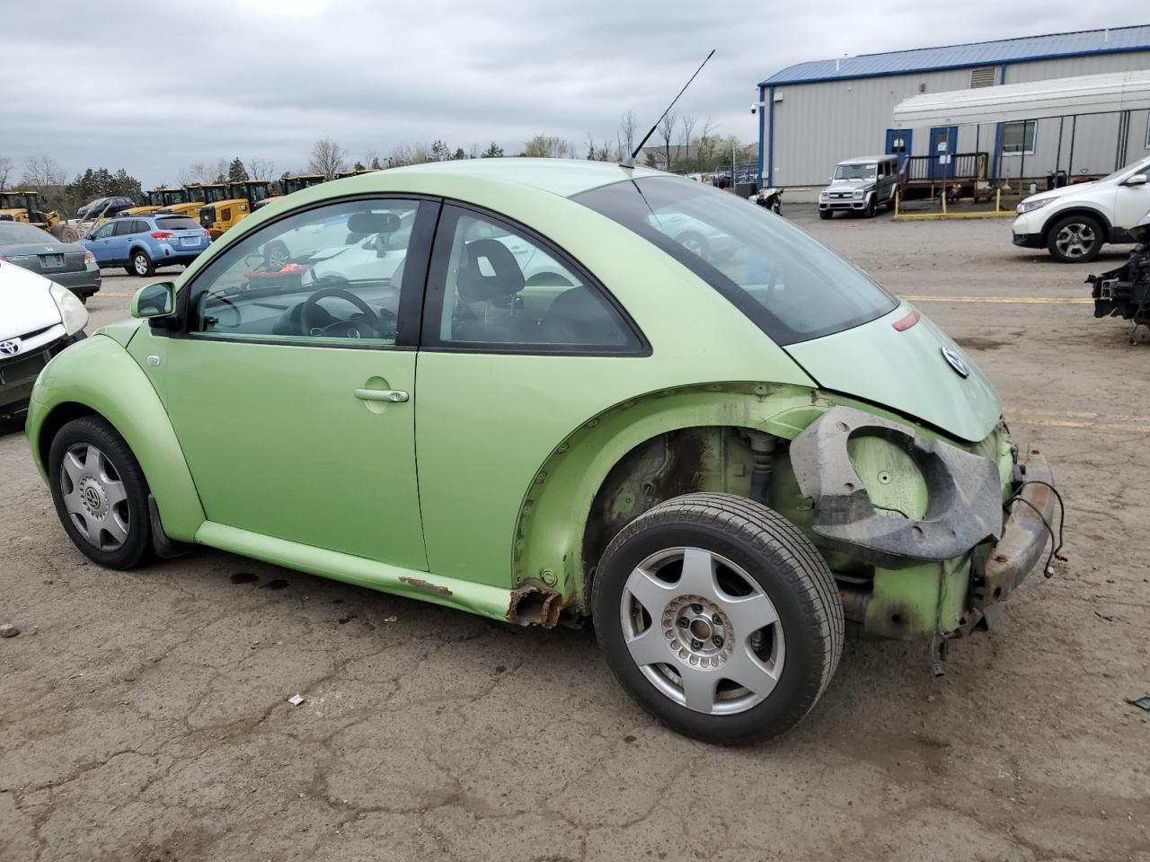 3VWCC21C9XM426895 1999 Volkswagen New Beetle Gls