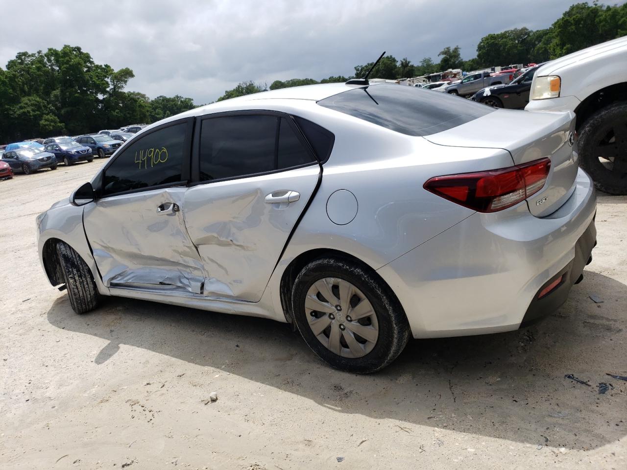 3KPA24AB3KE158056 2019 Kia Rio S