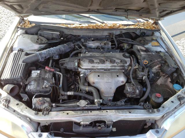 1HGCG5649YA030976 2000 Honda Accord Lx