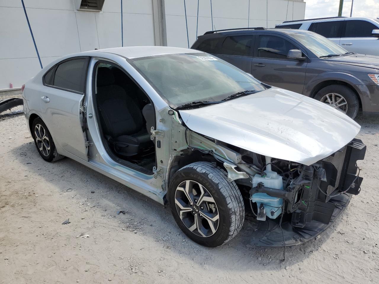 3KPF24ADXKE096369 2019 Kia Forte Fe