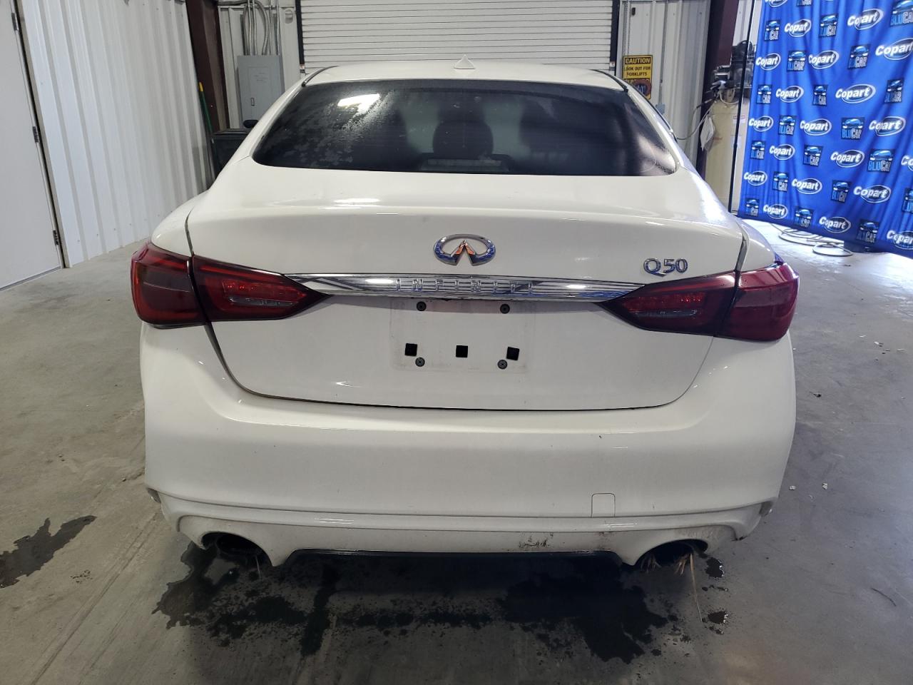 JN1EV7APXJM352902 2018 Infiniti Q50 Luxe