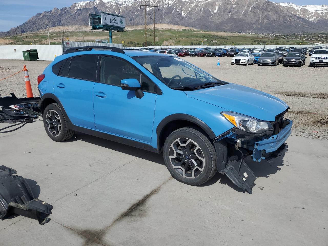 2016 Subaru Crosstrek Limited vin: JF2GPAKC5GH230105