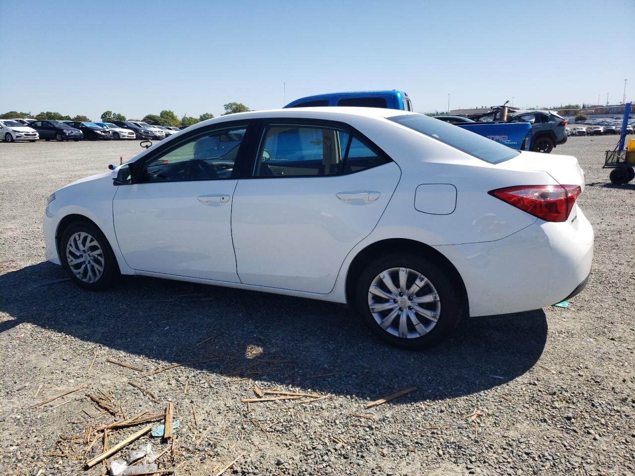 5YFBURHE8HP583257 2017 Toyota Corolla L