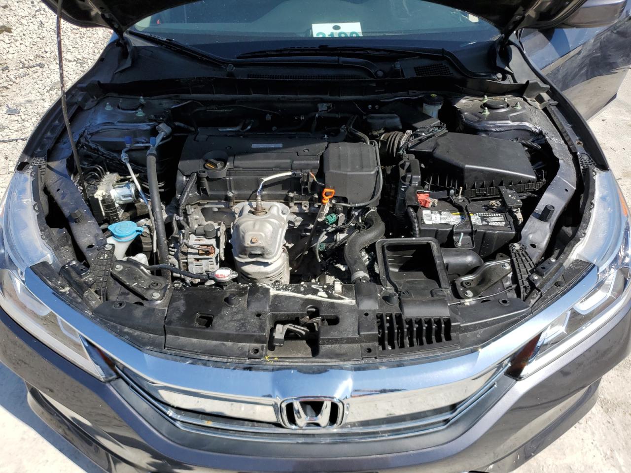 1HGCR2F33HA223530 2017 Honda Accord Lx