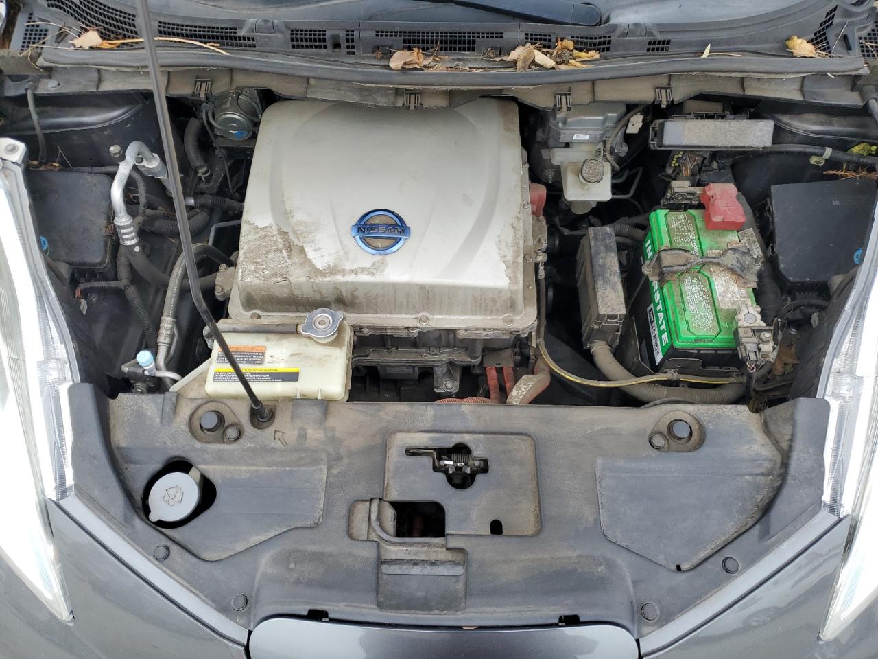 1N4AZ0CP9FC317050 2015 Nissan Leaf S