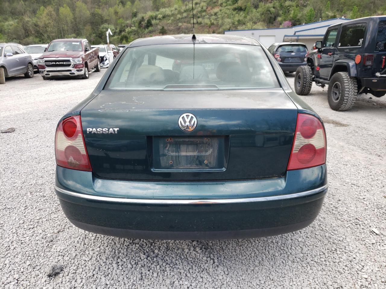 WVWPD63B02P126825 2002 Volkswagen Passat Gls