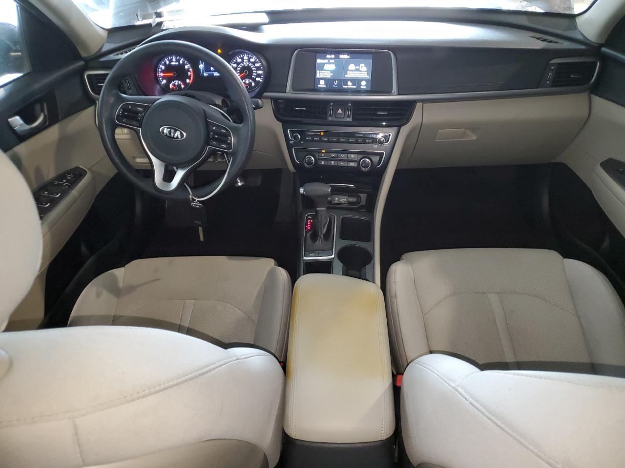 5XXGT4L39JG233281 2018 Kia Optima Lx