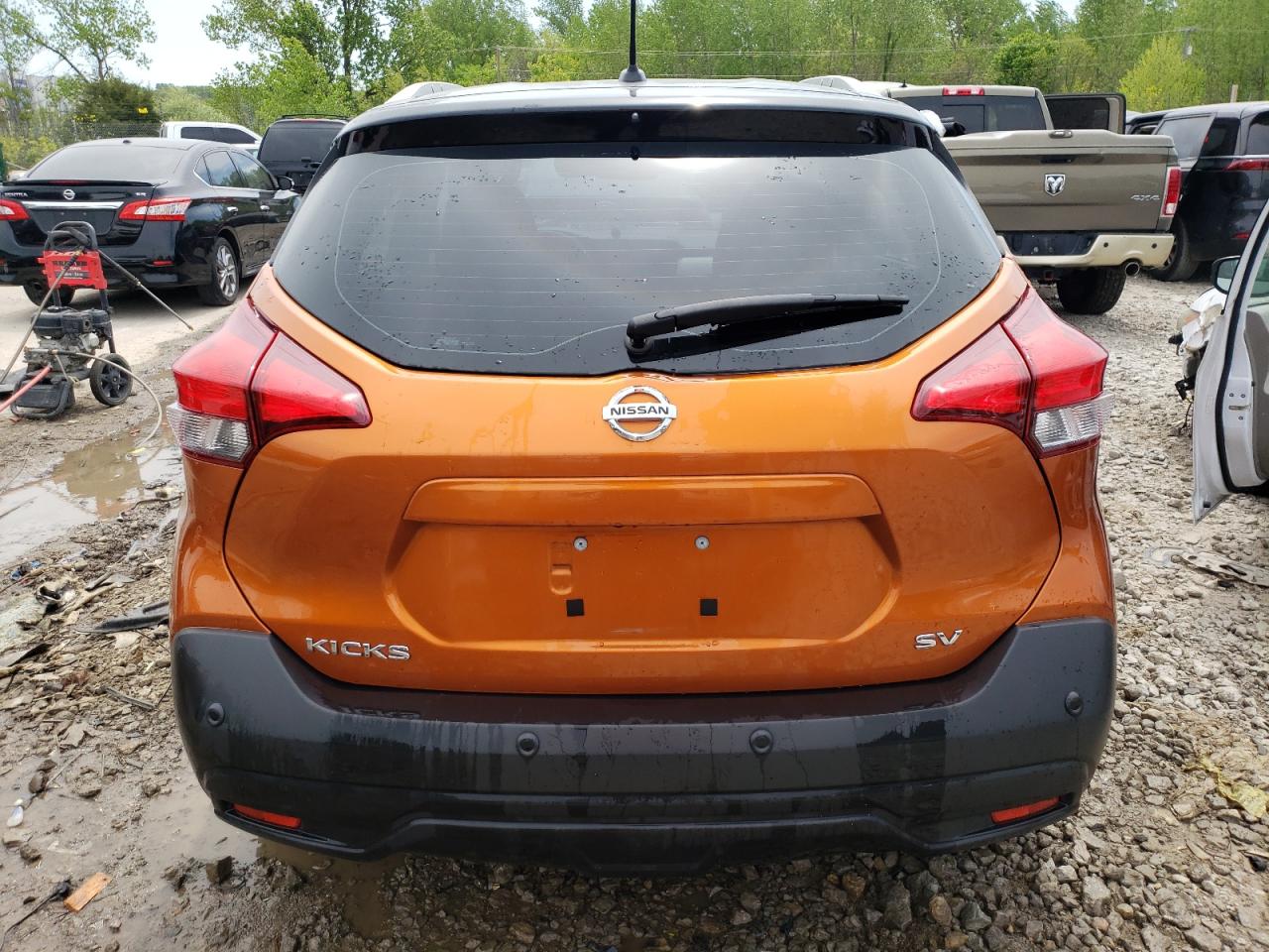 2020 Nissan Kicks Sv vin: 3N1CP5CV4LL559378