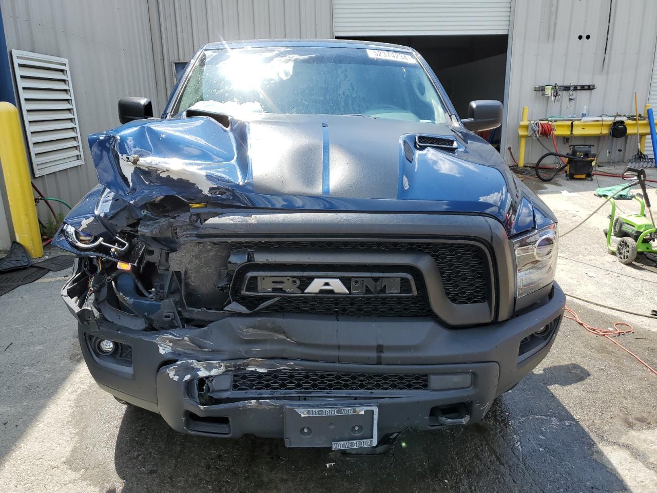 1C6RR6GGXKS669944 2019 Ram 1500 Classic Slt